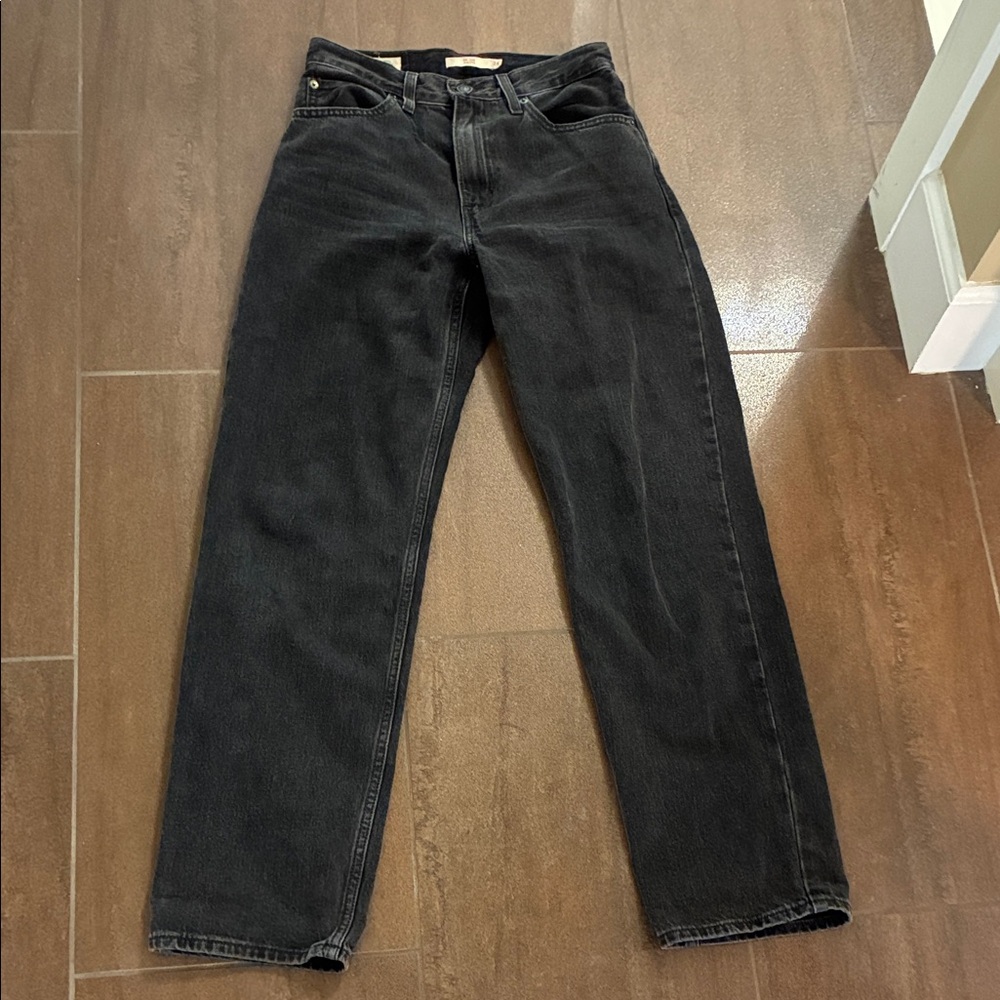 Levi’s faded black dad Jean high waisted in size 24